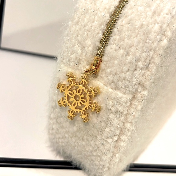 Chanel Lipgloss Trio - Picture 5 of 8